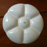 6 oyster plates, 1 ramekin and 1 cup from the Gien factory