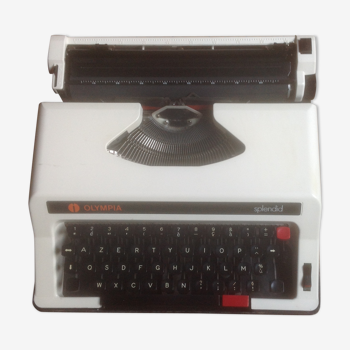 Machine à écrire Olympia Splendid