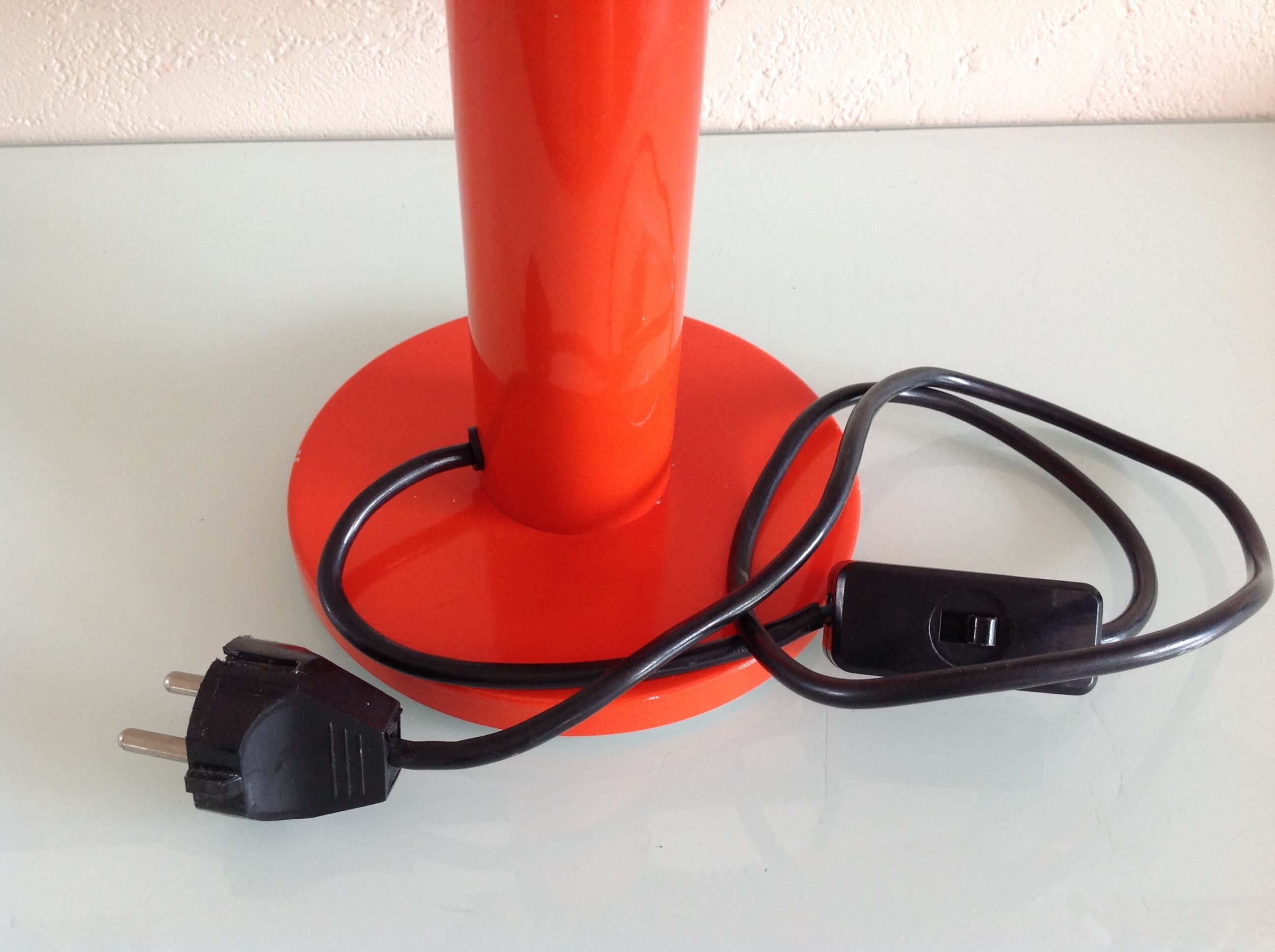 Orange eyeball lamp and chrome globe 60/70