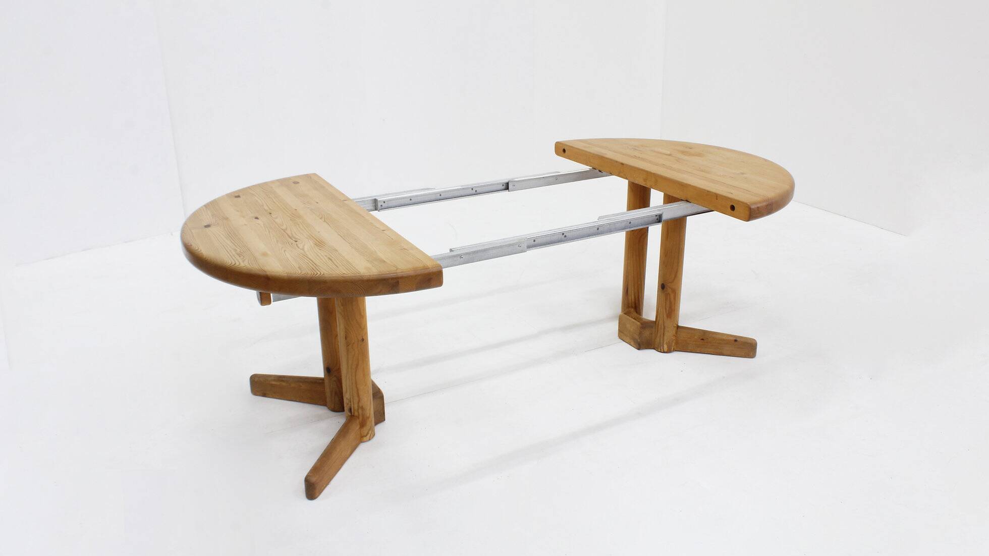 Set vintage dining table and dining chairs pine wood papercord