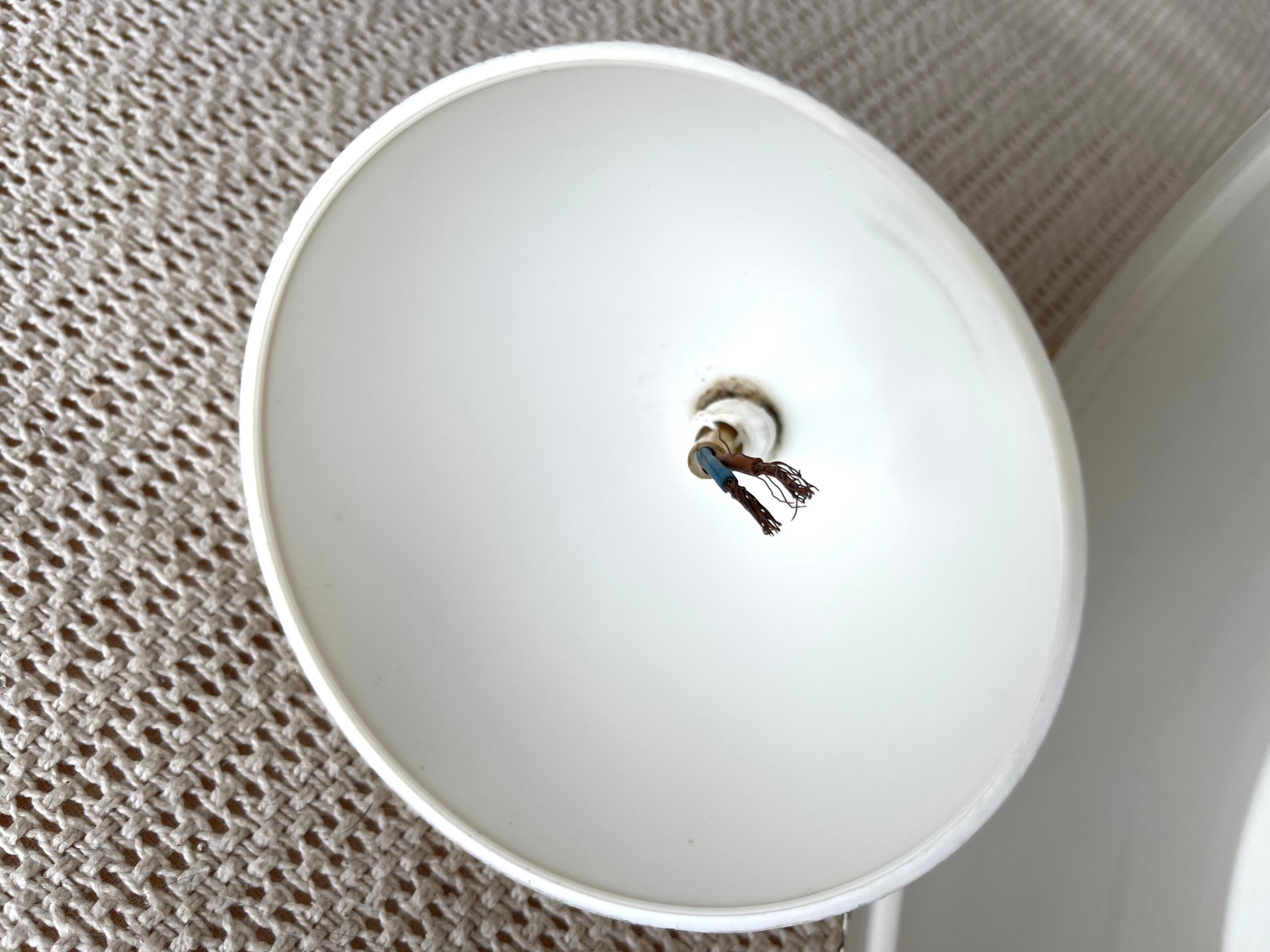 Metal suspension 1980