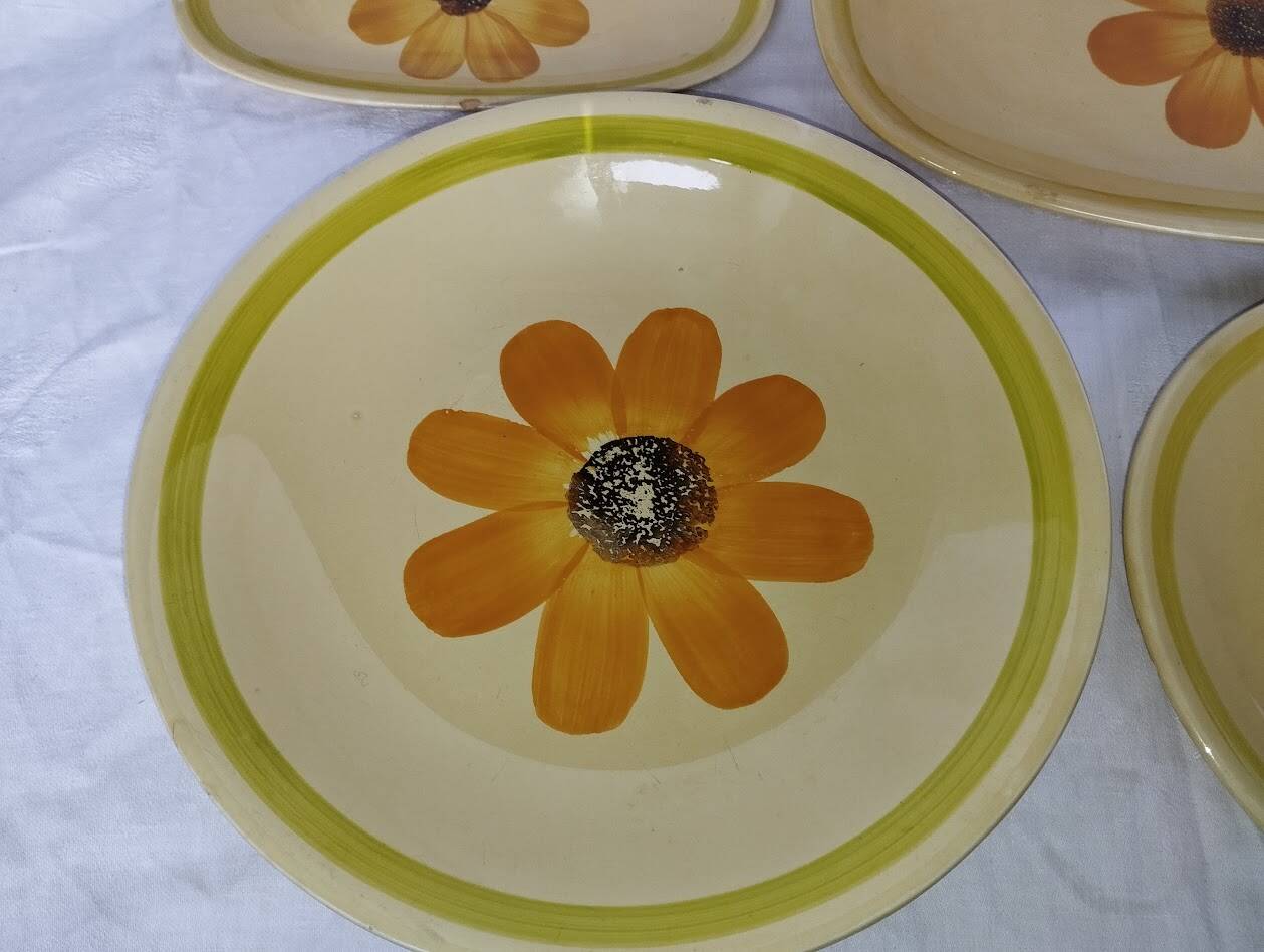 Soleil Gien set – large dishes and vintage serving dish
