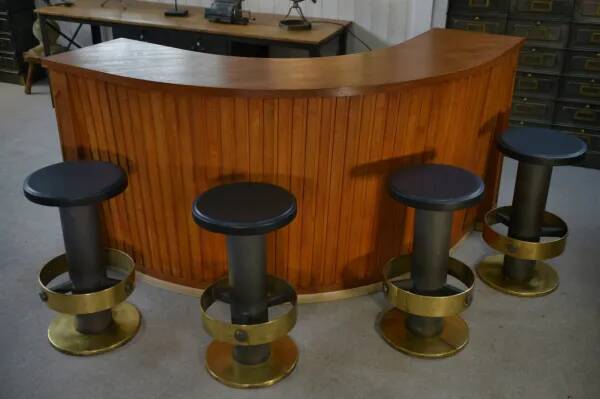 6 tabourets en acier et laiton 1980