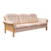 OVERVIEW A characterful 3-seater sofa by Ulferts from the 1970s