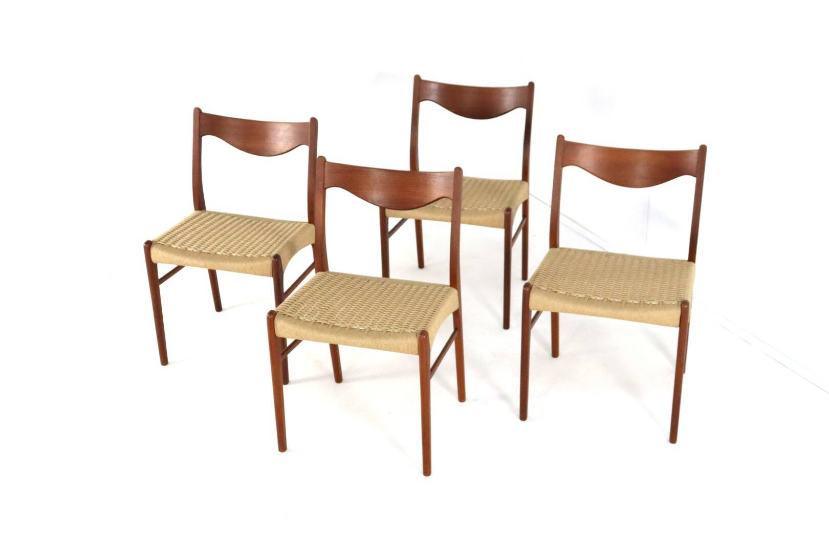 Set of 4 Arne Wahl Iversen for Glyngore papercord chairs 'Naerem'