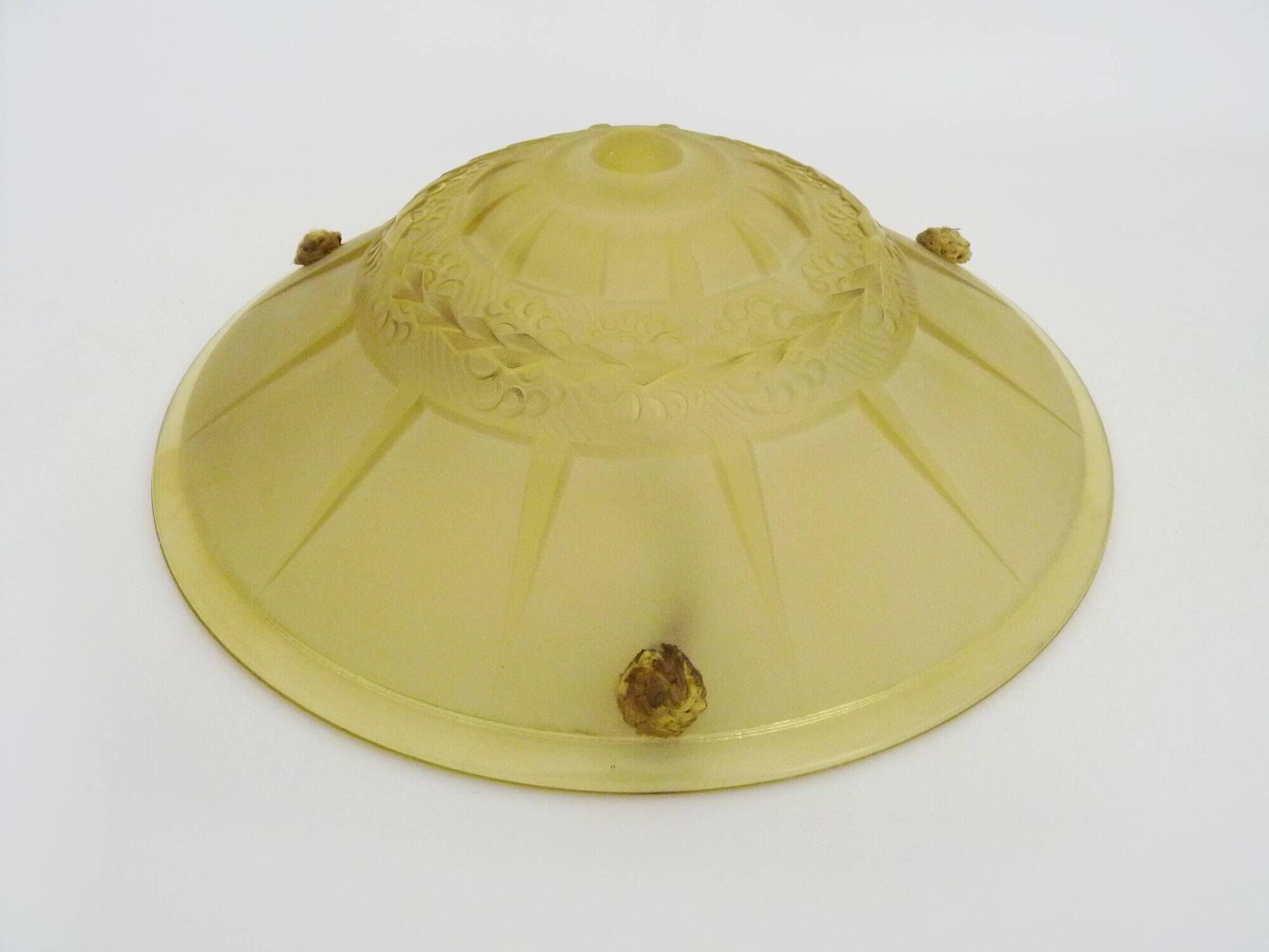 Old chandelier, Art Deco 1 light basin pendant light, in yellow glass paste. 1930s