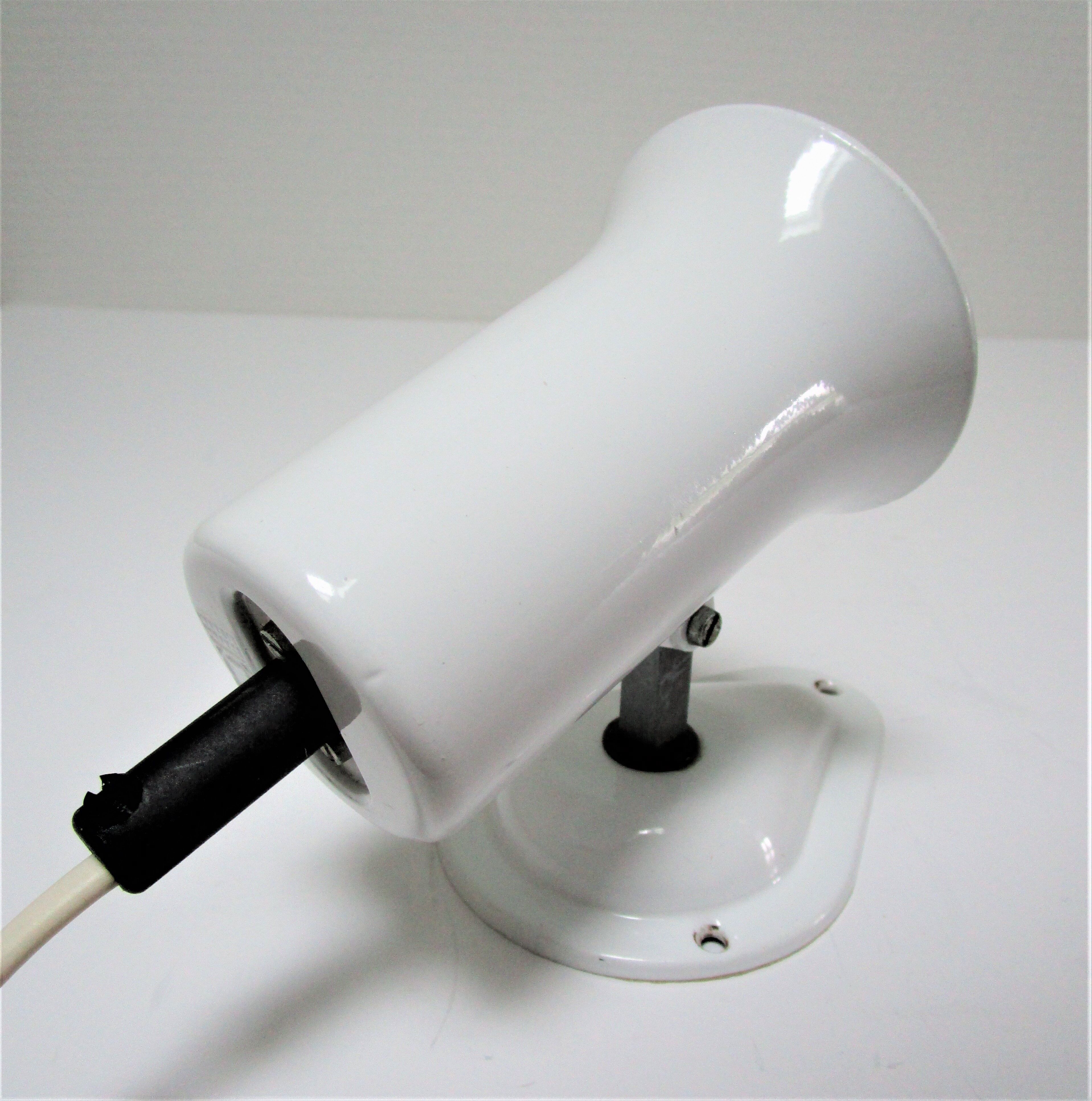 Adjustable wall lamp Lita metal lacquered white vintage design