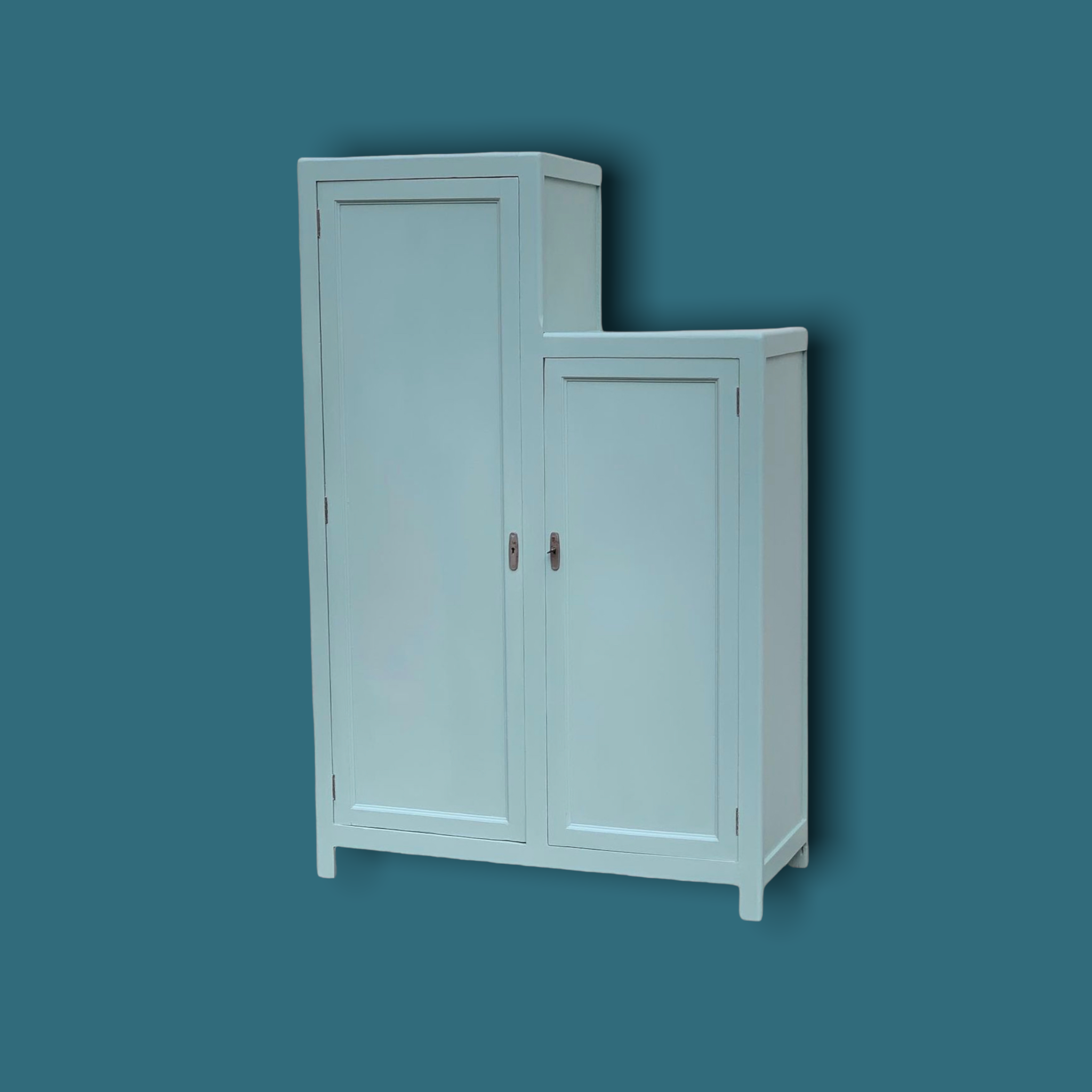 Asymmetrical Parisian wardrobe 1940