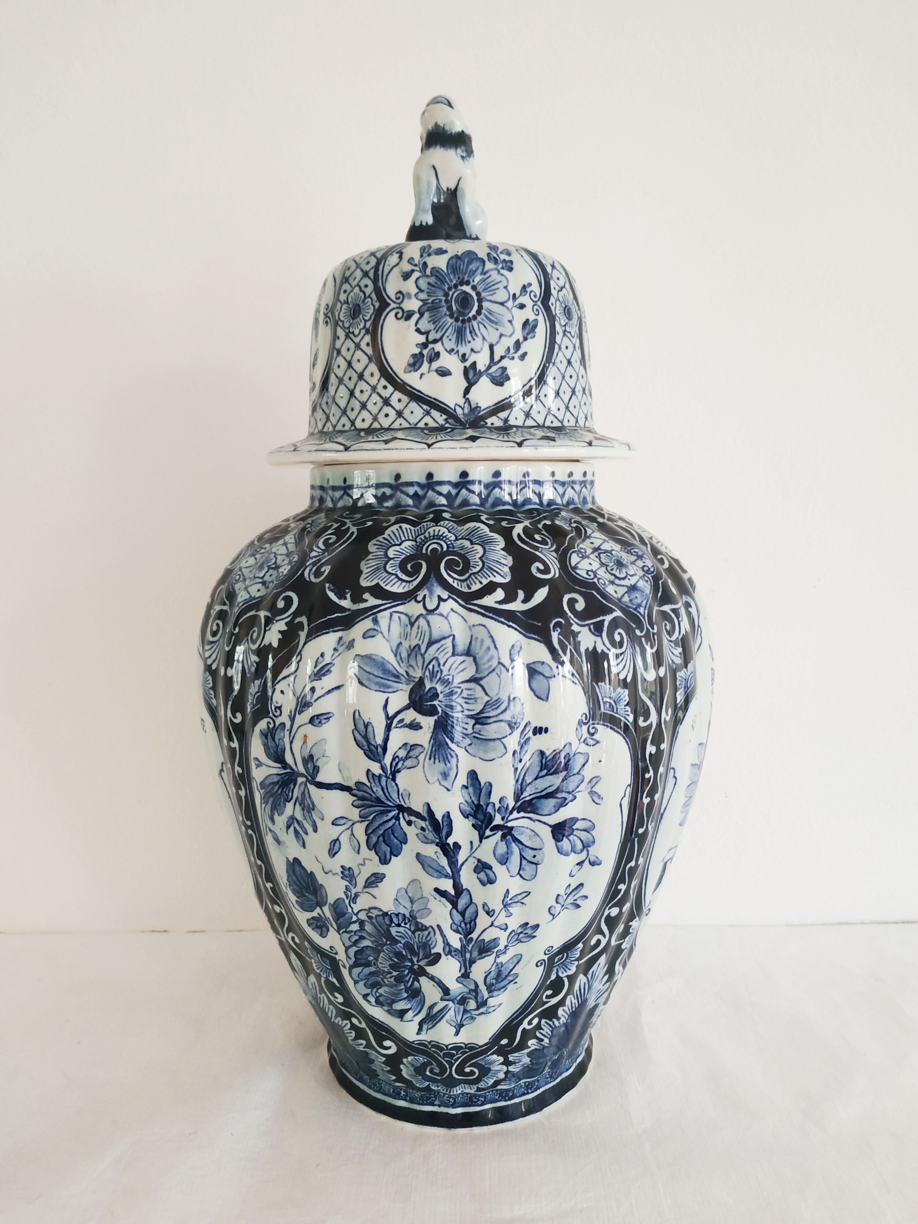 Delft décor potiche, Maastricht