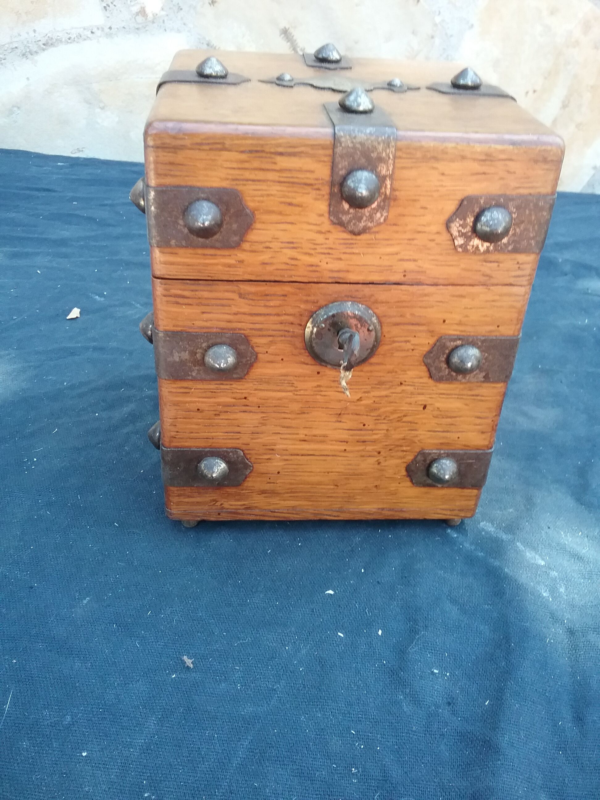 Tea box