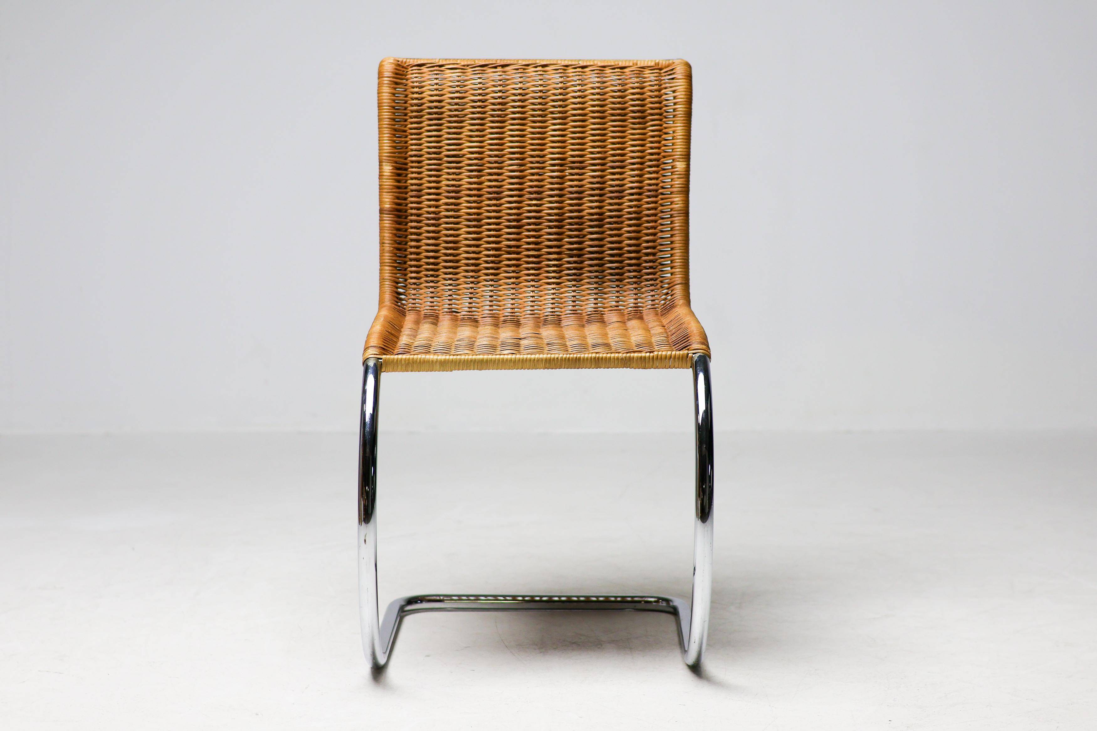 Chaise MR10 de Ludwig Mies van der Rohe, vers 1950