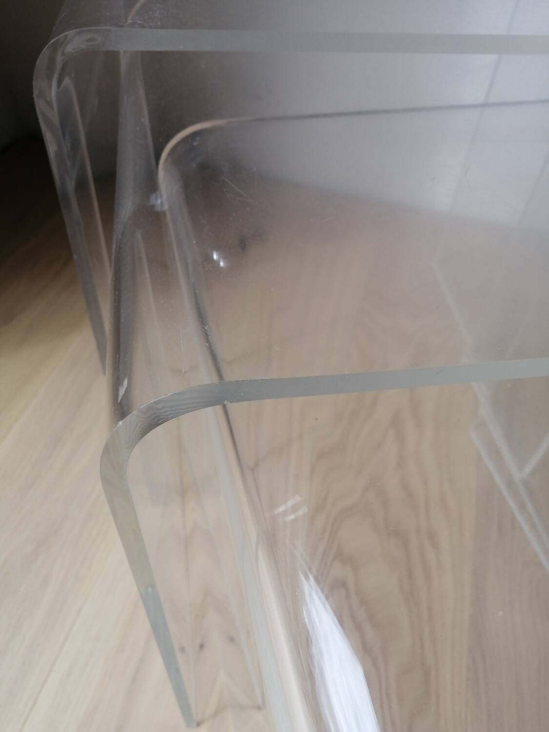 3 nesting tables in plexiglass
