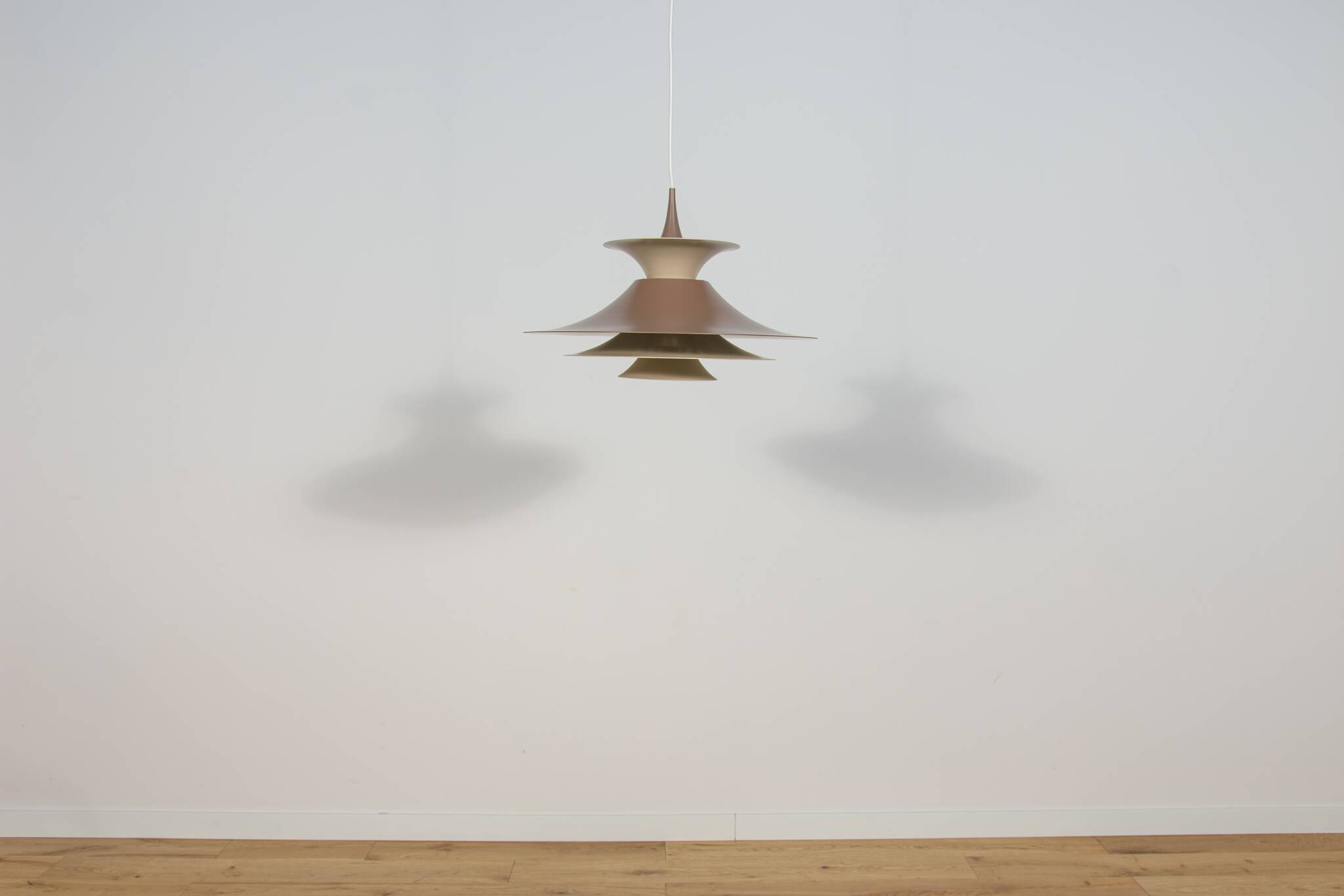 Suspension Radius par Erik Balslev pour Fog & Mørup, Danemark, 1970s