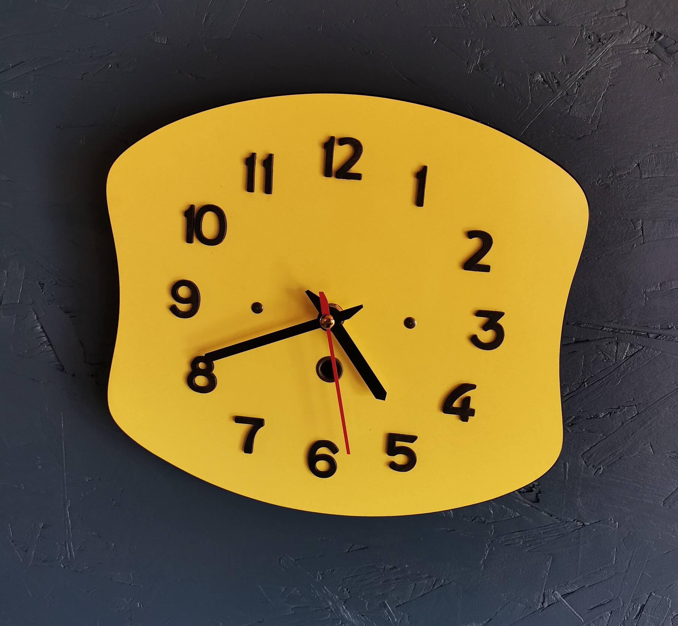 Vintage formica clock silent wall pendulum 60s "Yellow"