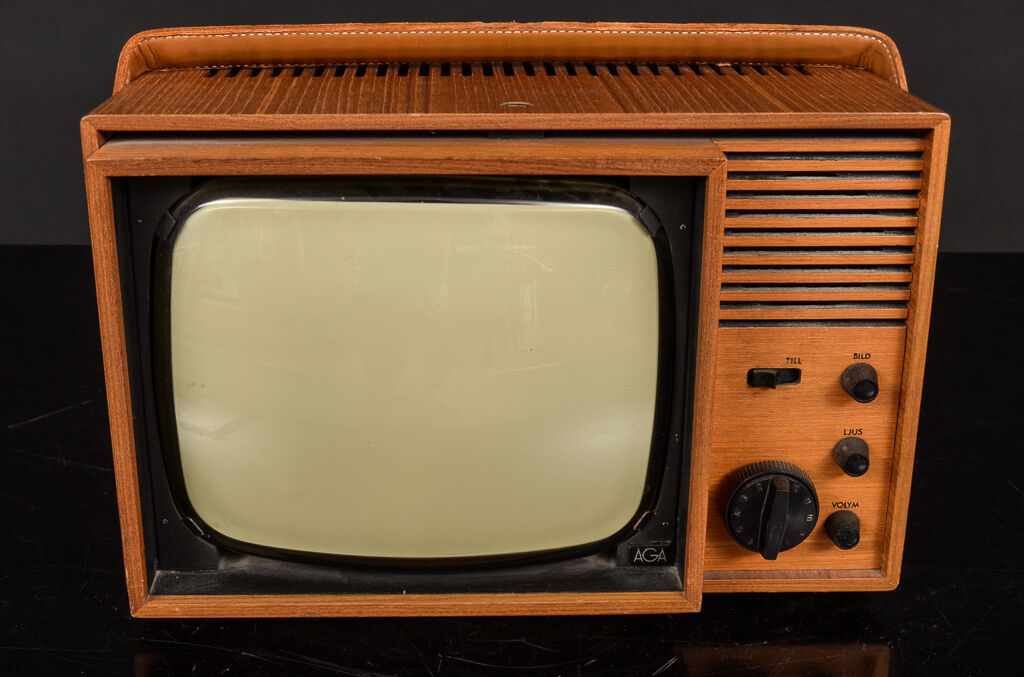 Vitage TV AGA 1960 TEAK Cabinet