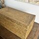 Coffre de rangement / Malle en rotin tressé vintage