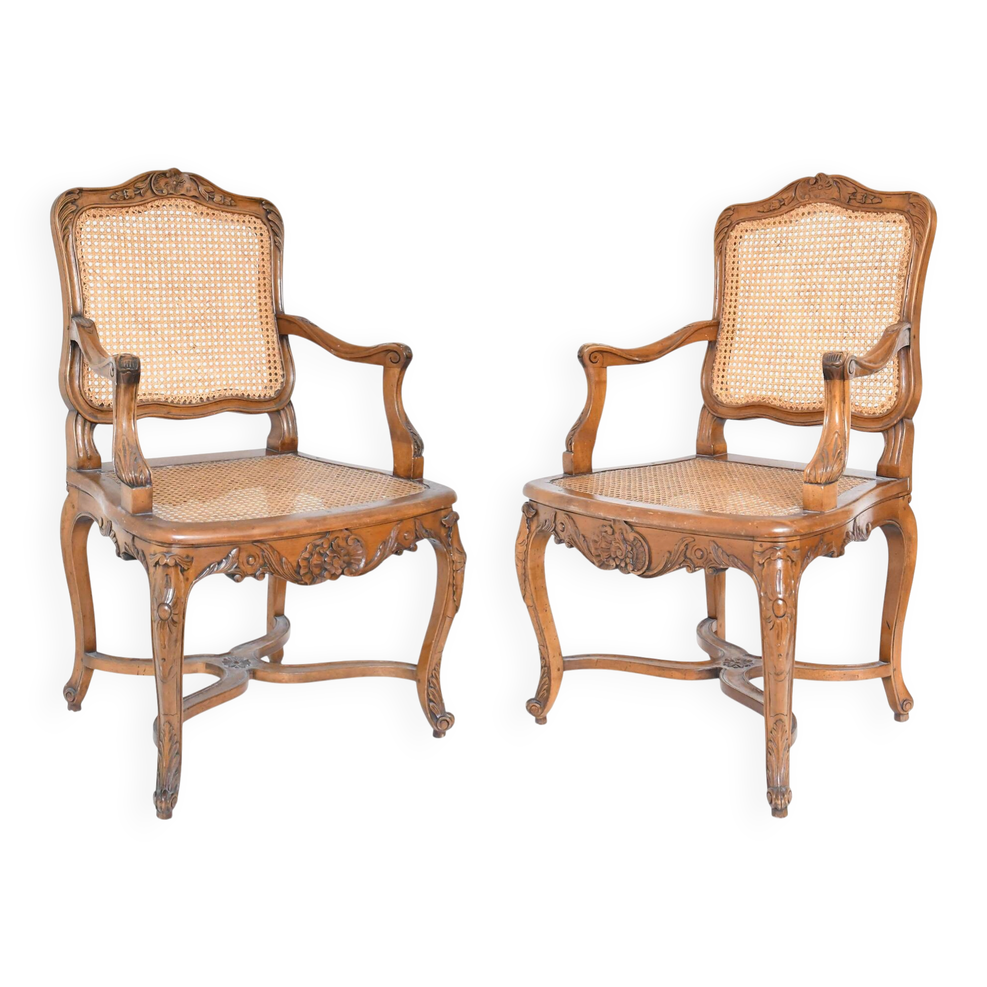 Paire de fauteuils cannés de style Régence