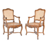 Paire de fauteuils cannés de style Régence