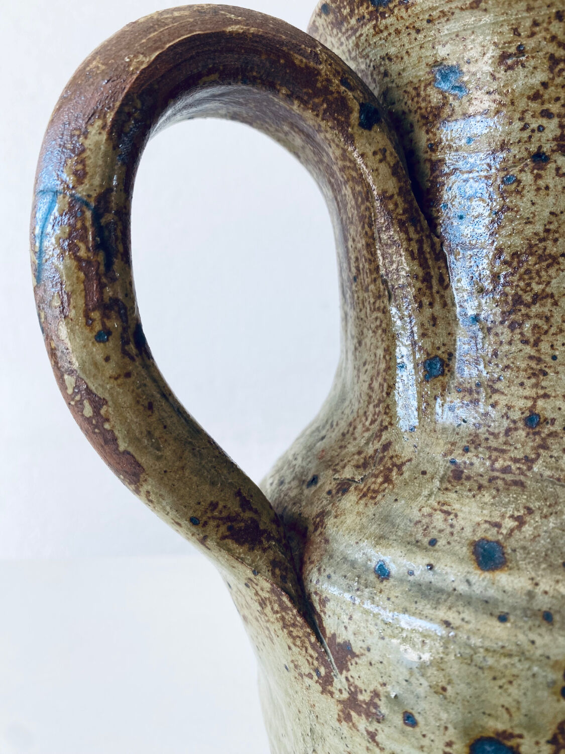 Large vintage pitcher in pyrite stoneware