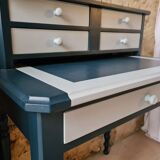 Tiered desk