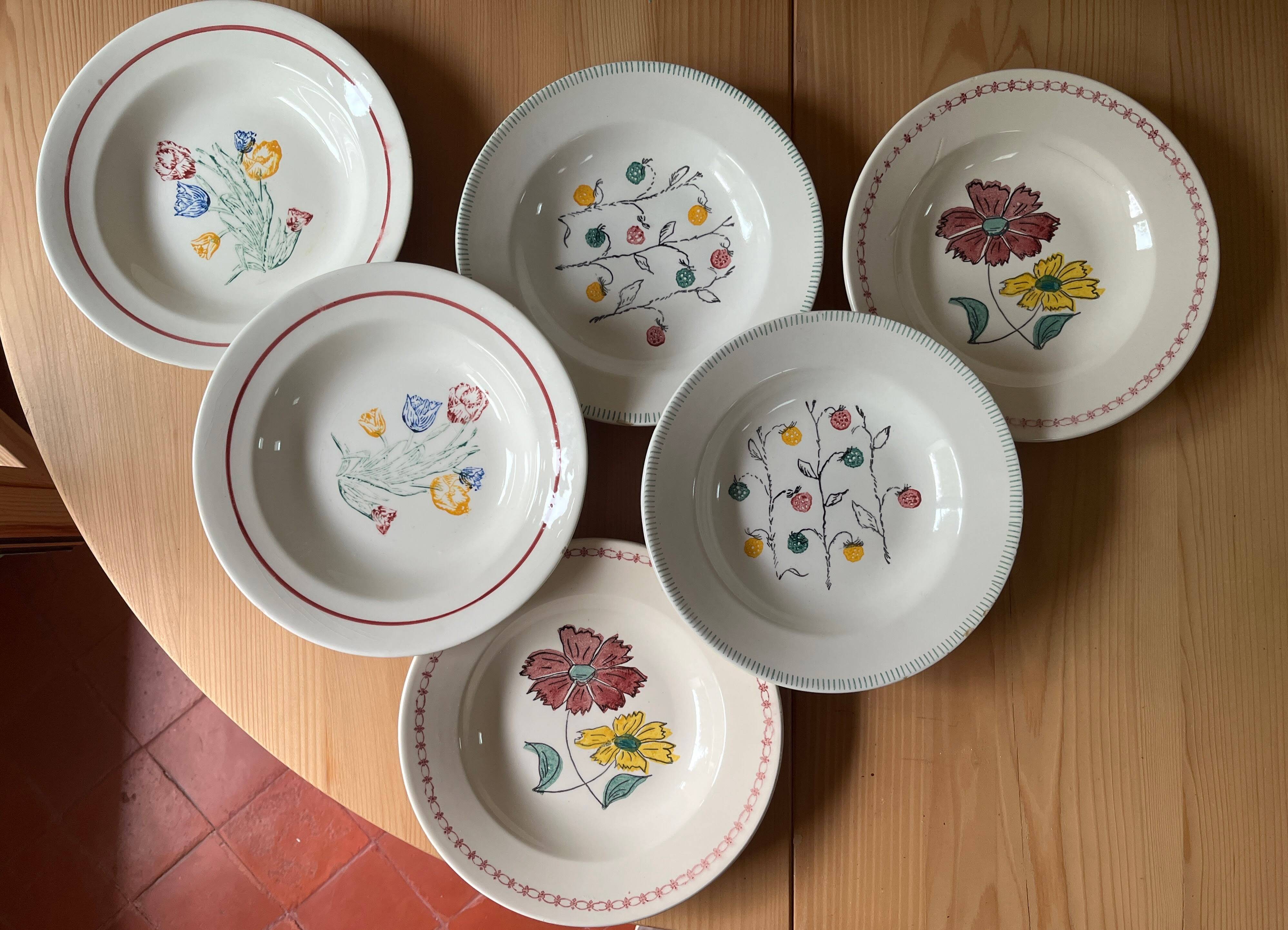 6 vintage ceramic deep plates
