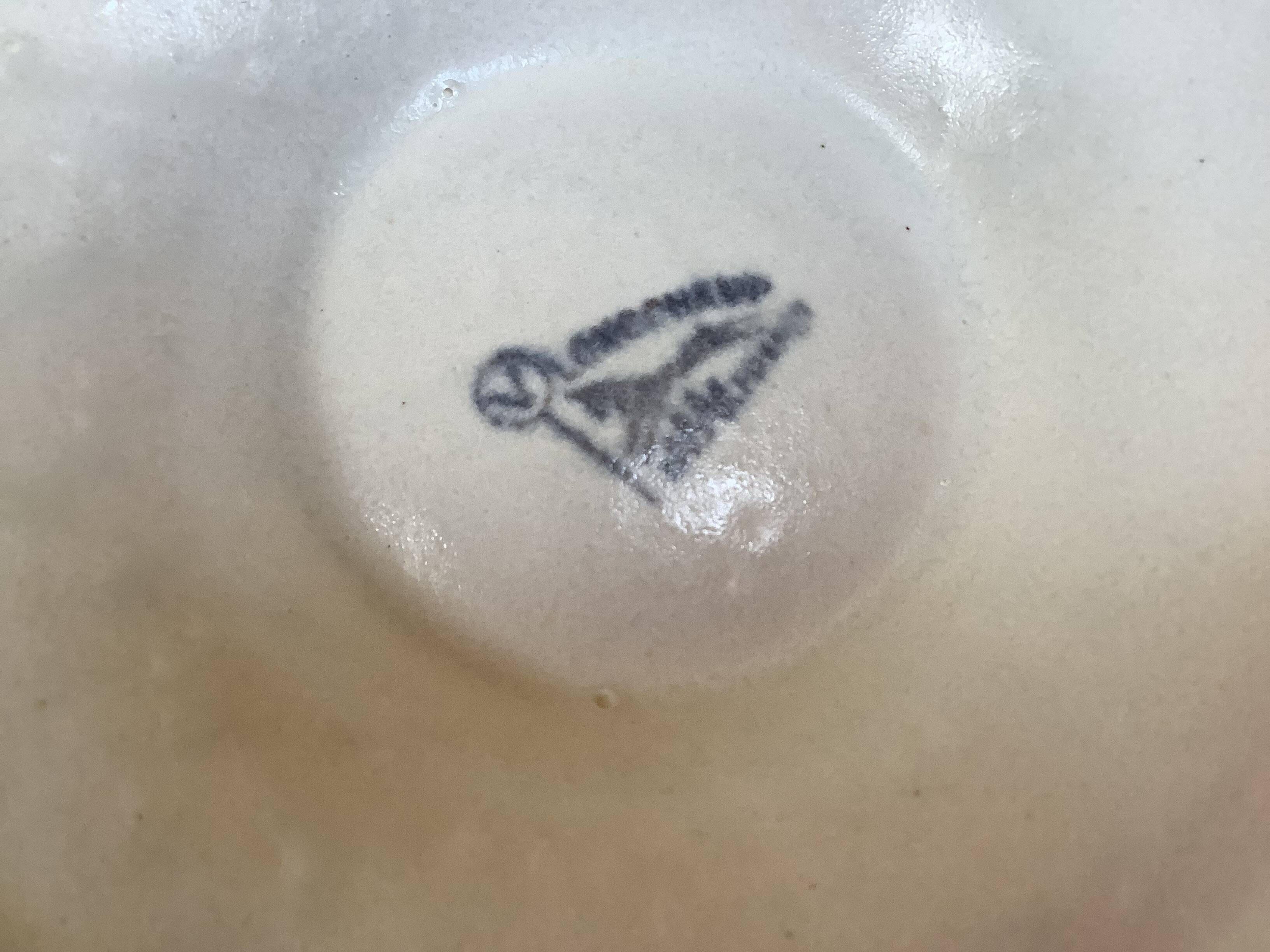 Four old Longchamps oyster plates