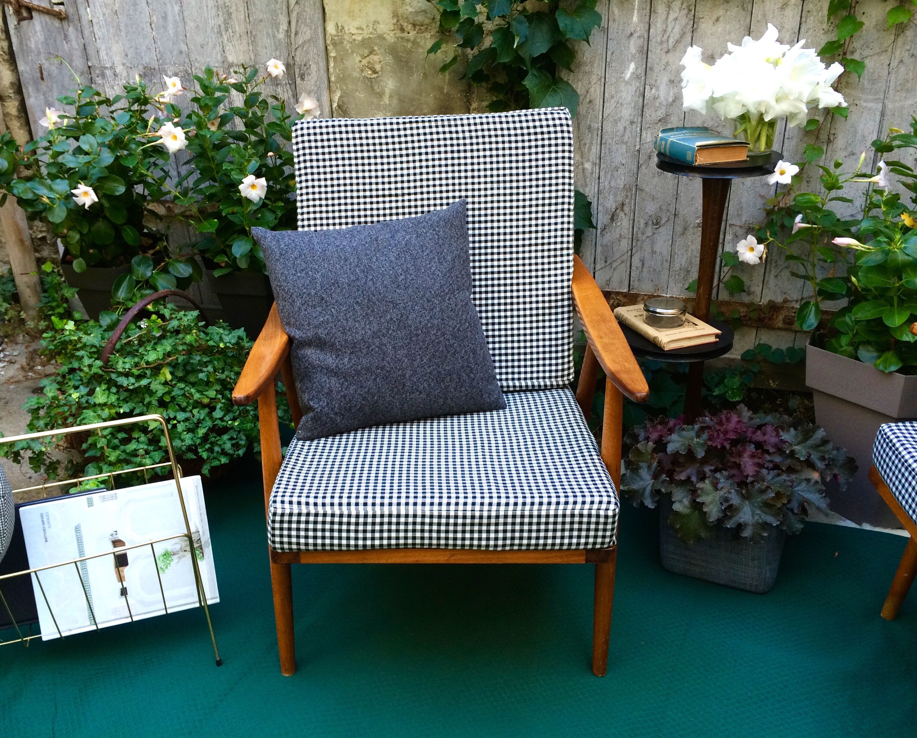 Pair of Thonet armchairs