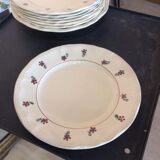 Lot de 7 assiettes et un plat Diguoin