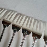 12 silver-plated dessert forks Guildar