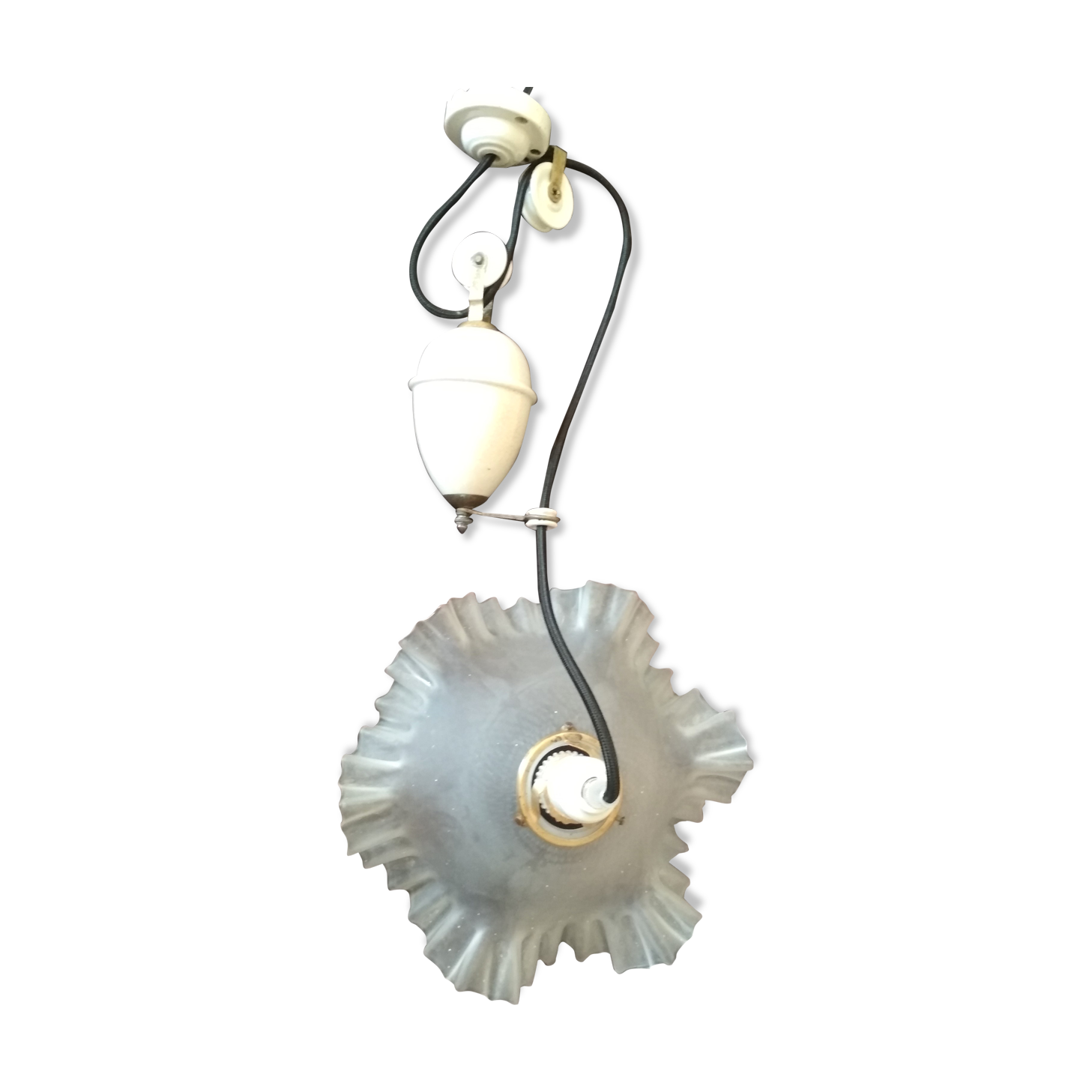 Suspension monte baisse porcelaine blanche, avec contre-poids en porcelaine & abat jour en verre opaque