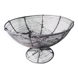 Free-standing fruit basket