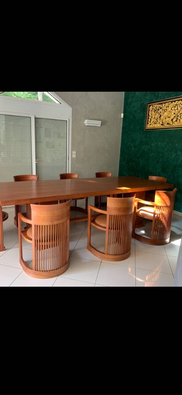 Lot de une table  et 6 fauteuils inspiration Frank Lloyd wright