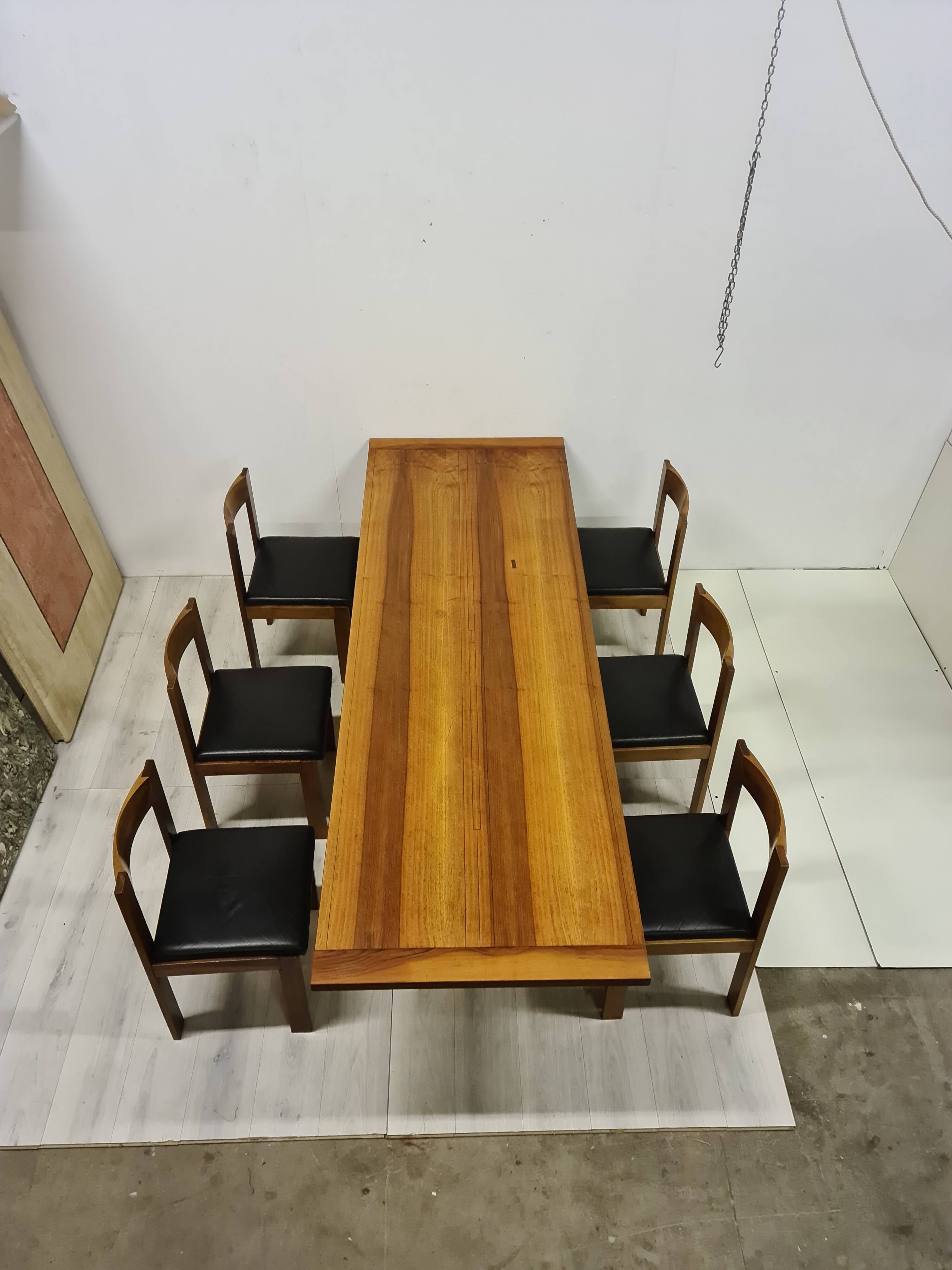 Table et chaises en noyer par Antonio Virgilio pour Bernini Italie années 1970