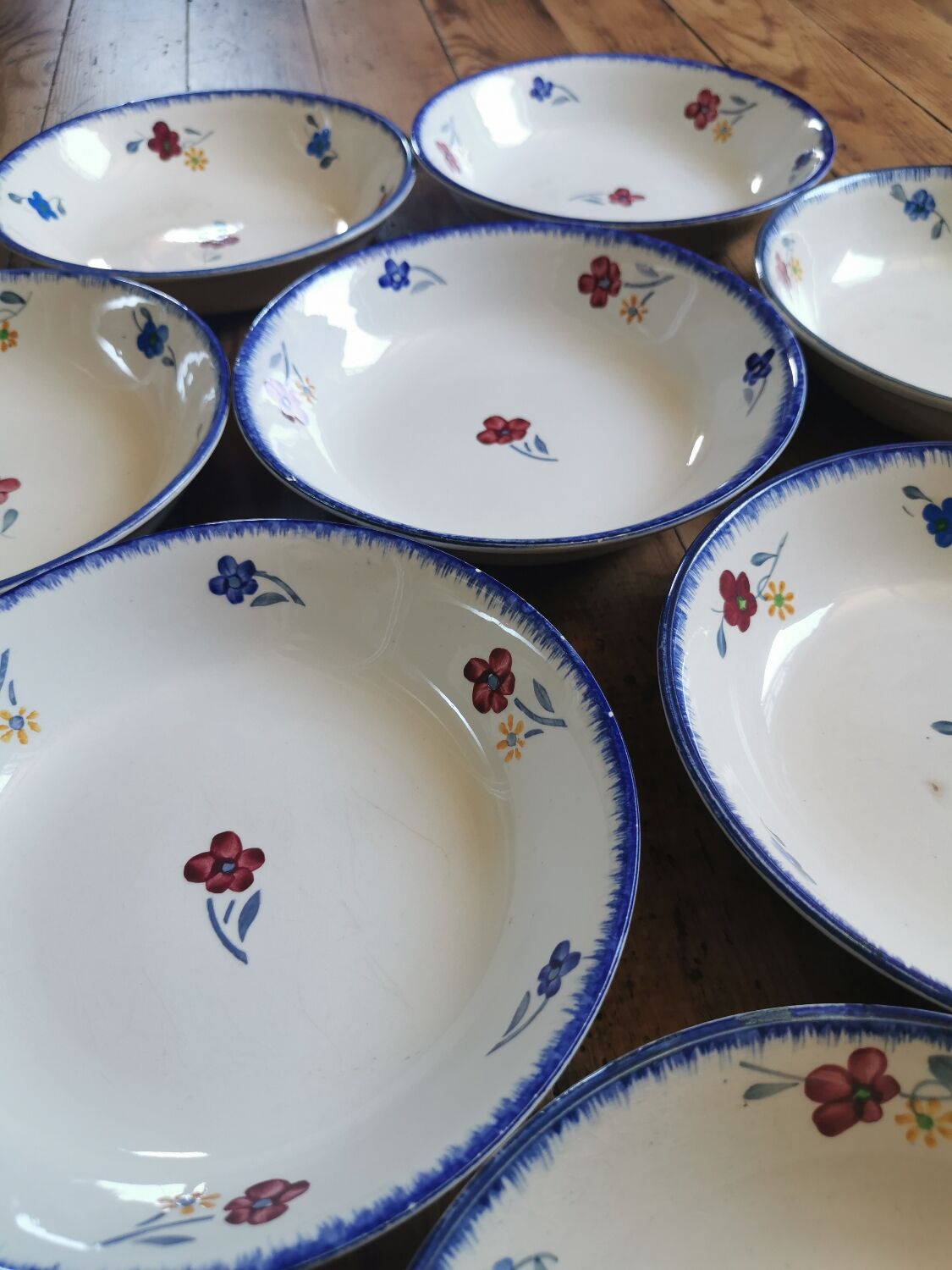 Digoin vintage calotte plates, Mary-Lou