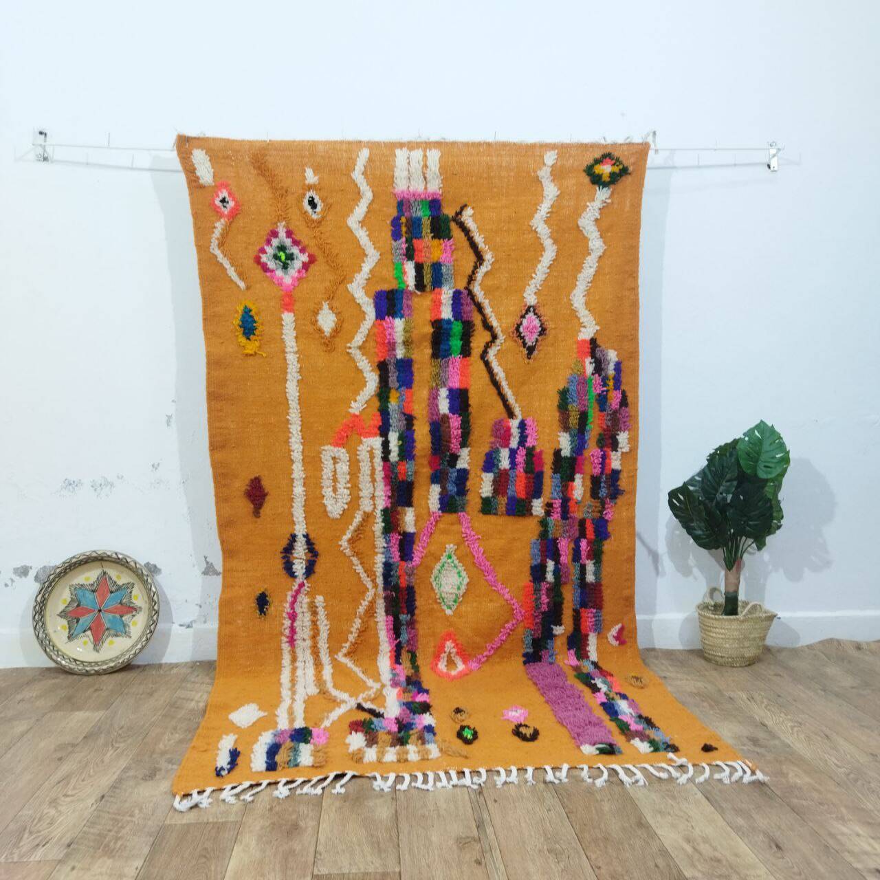 Azilal Berber rug in handmade wool 255 X 140 CM