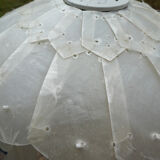 Duo of hanging lamps in mother-of-pearl tassels