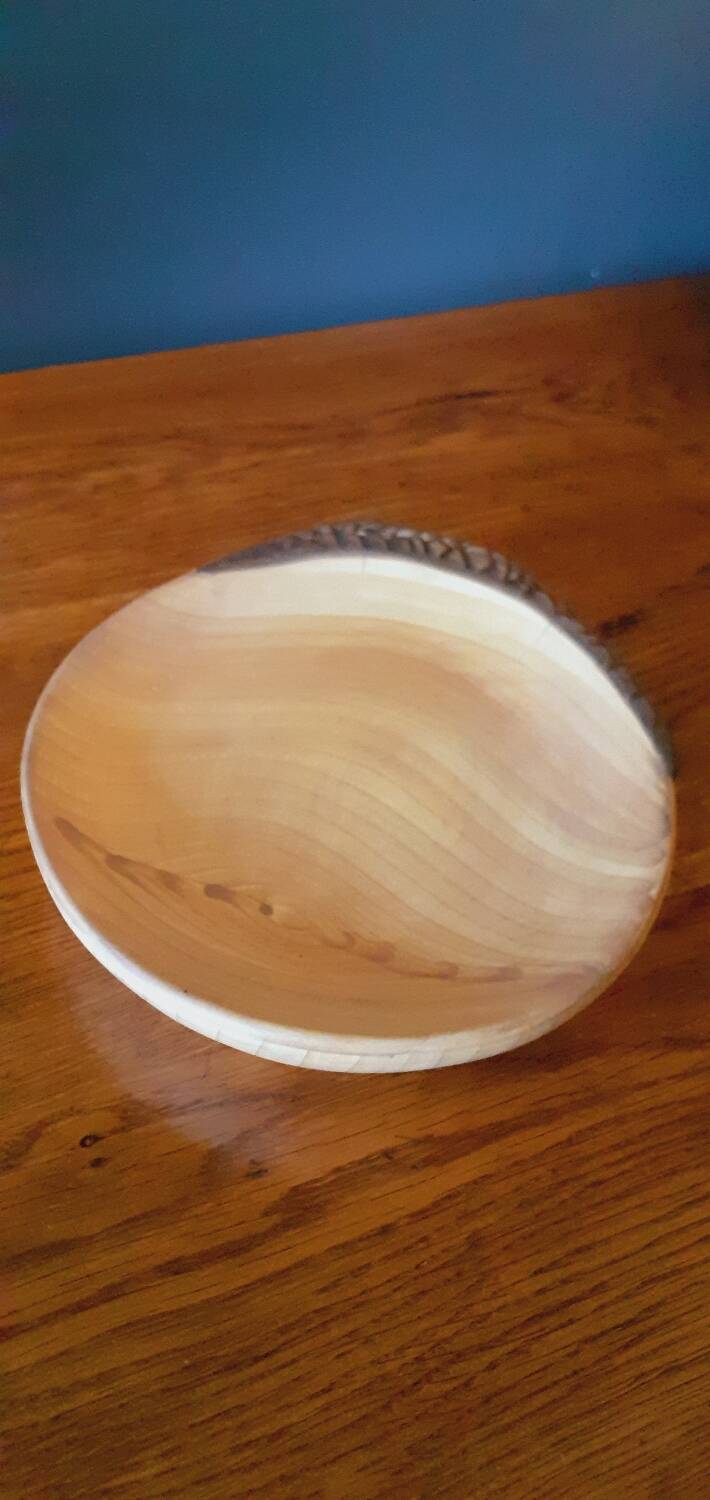 Ceramic pocket emptier with wood motif by GranJean Jourdan Vallauris