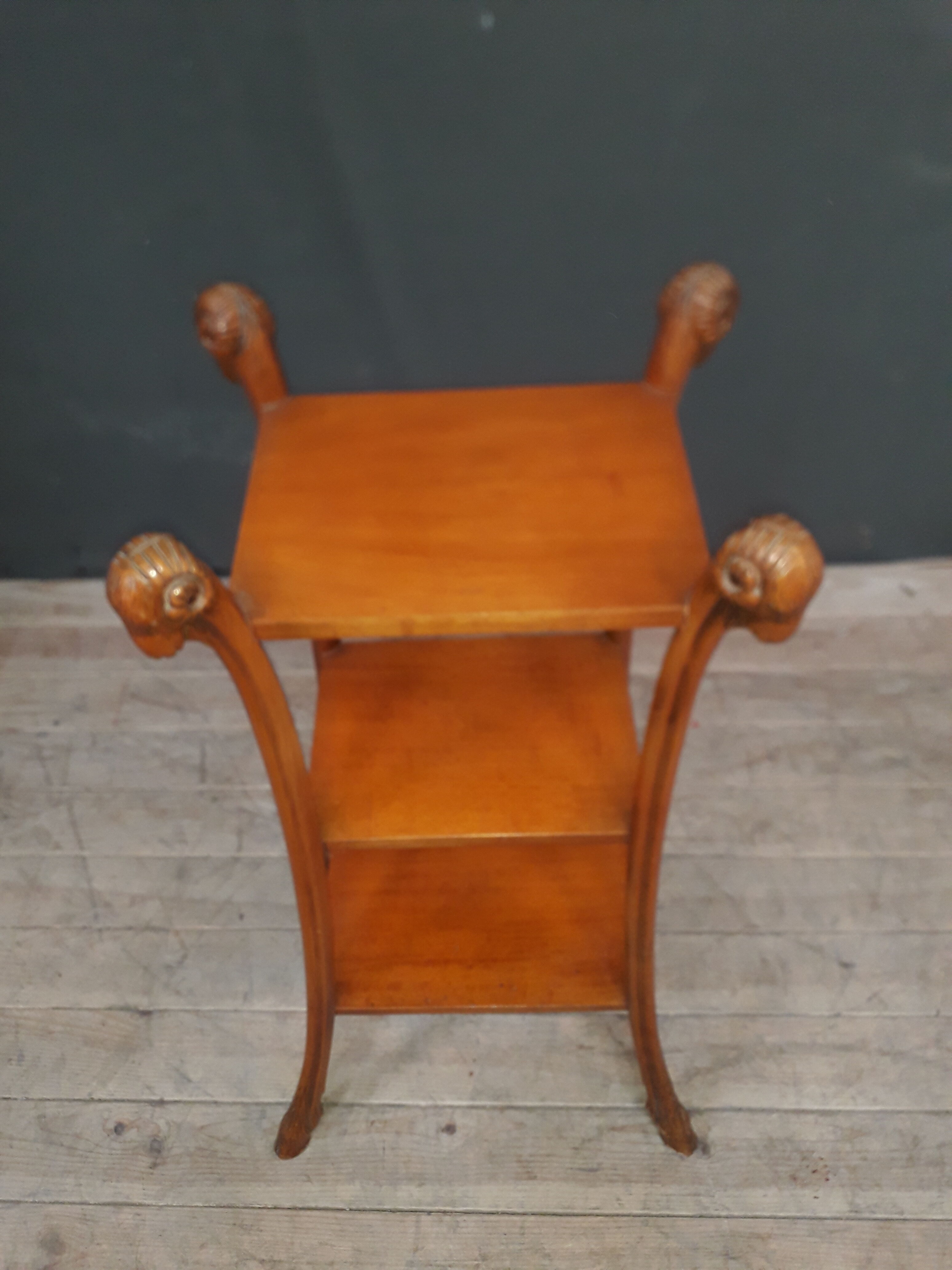 Selette 3 trays with a belier motif