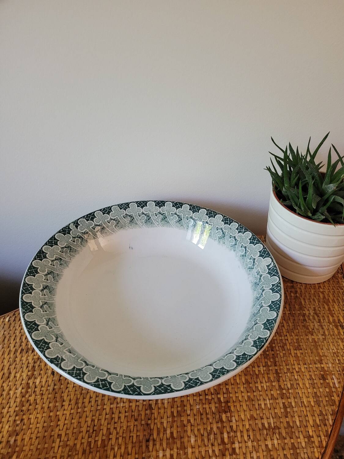 Large deep dish Richelieu St Amand and Hamage