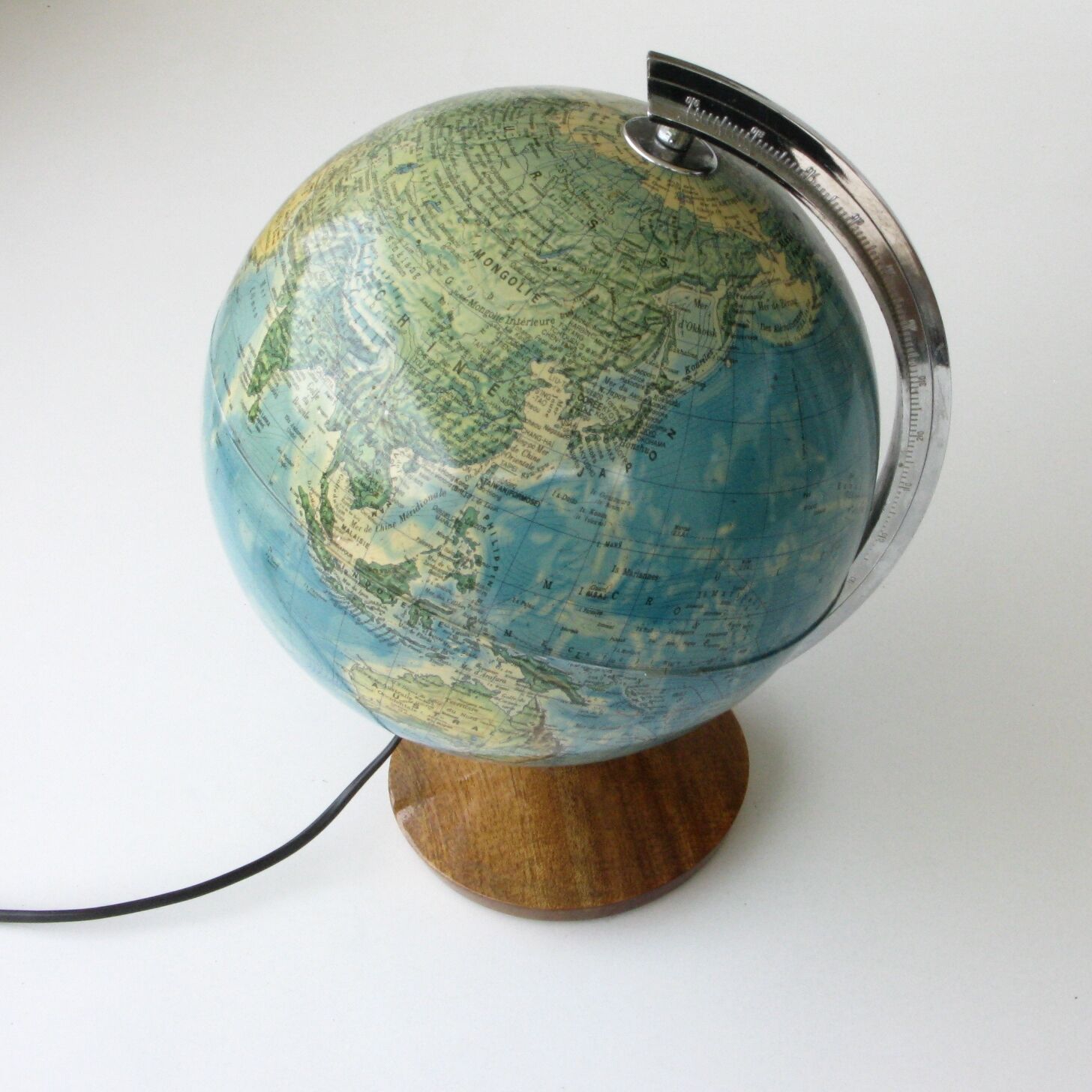 World Map luminous terrestrial globe