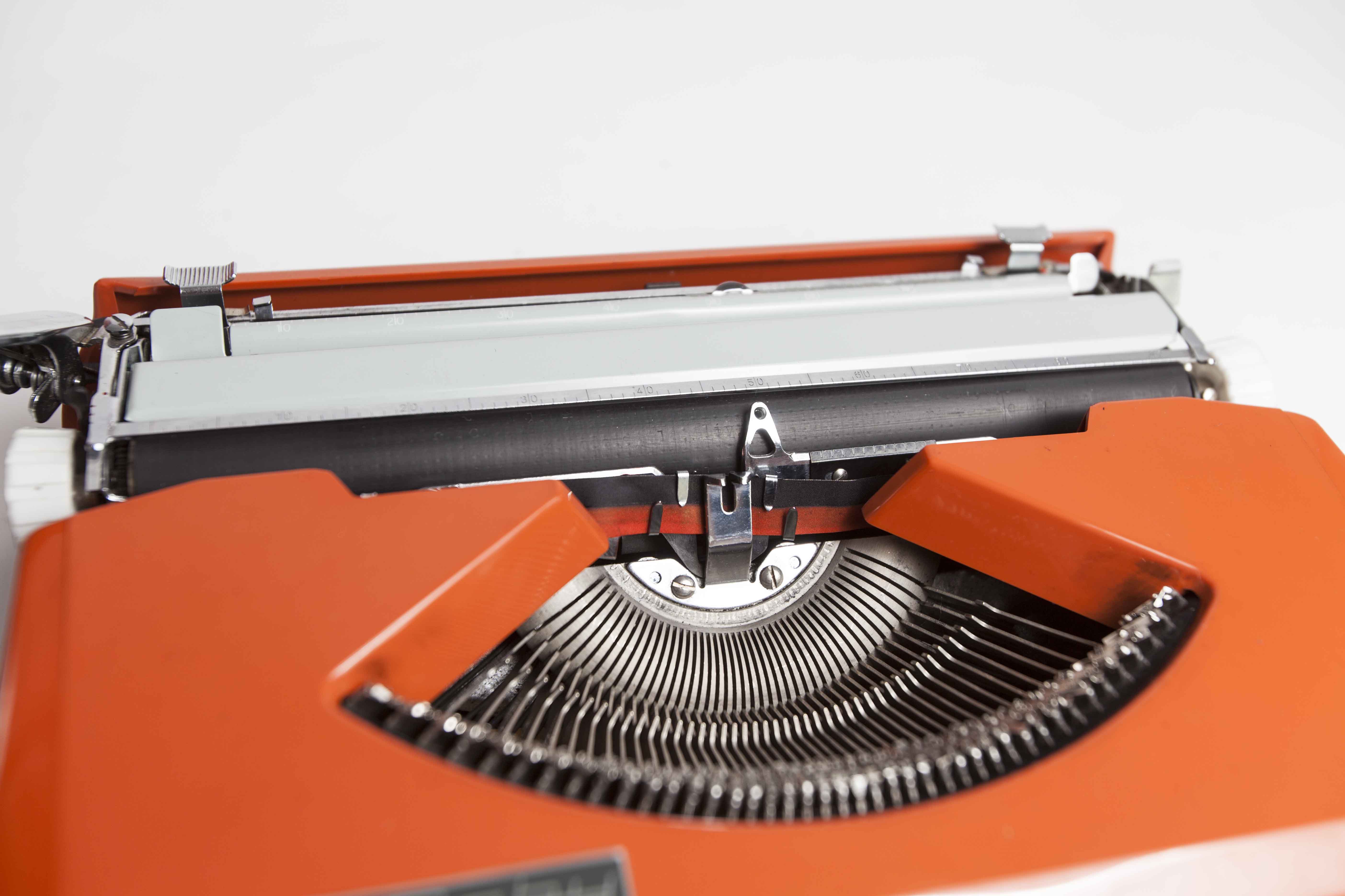 Hermès Baby 1972 new ribbon typewriter