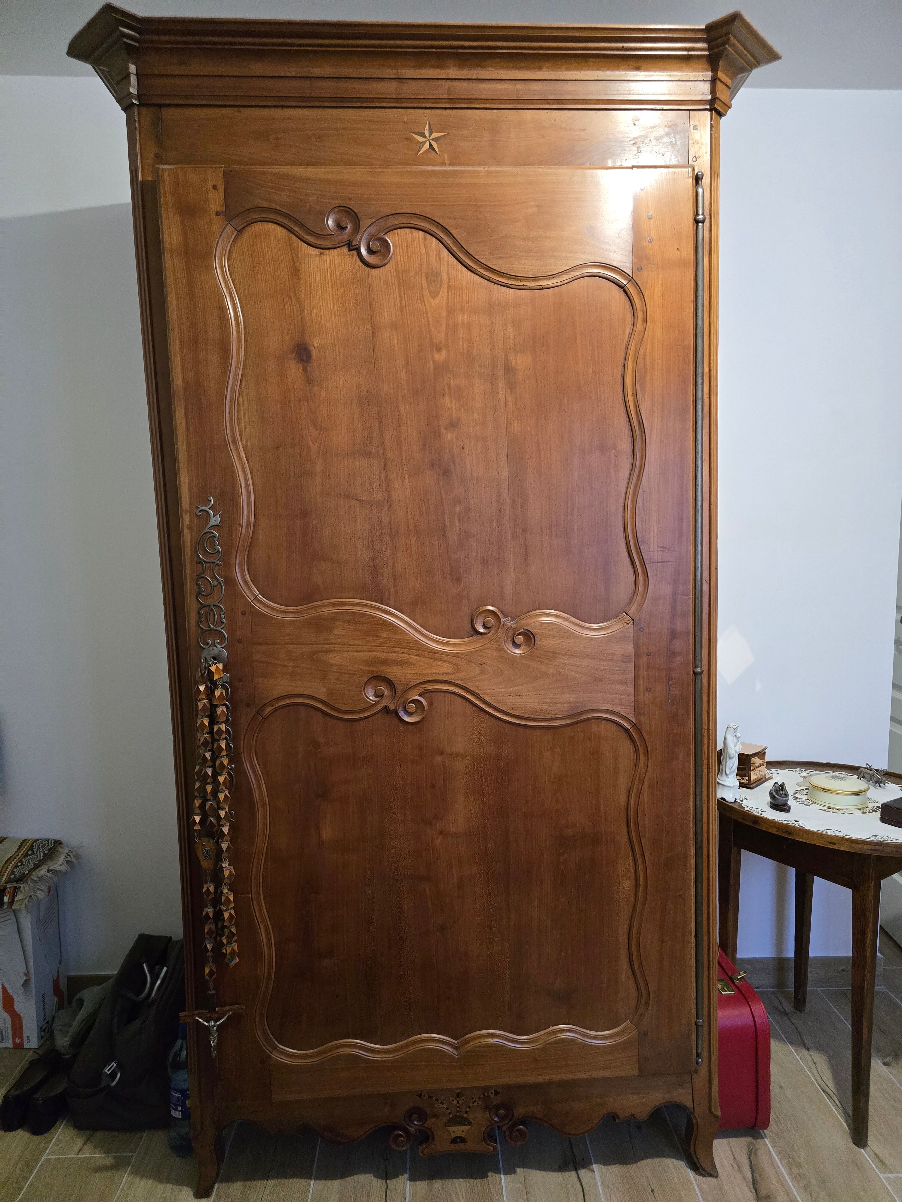 Solid wood wardrobe