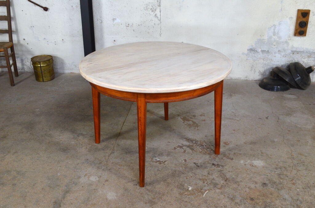 Table round mona Scandinavian 1960