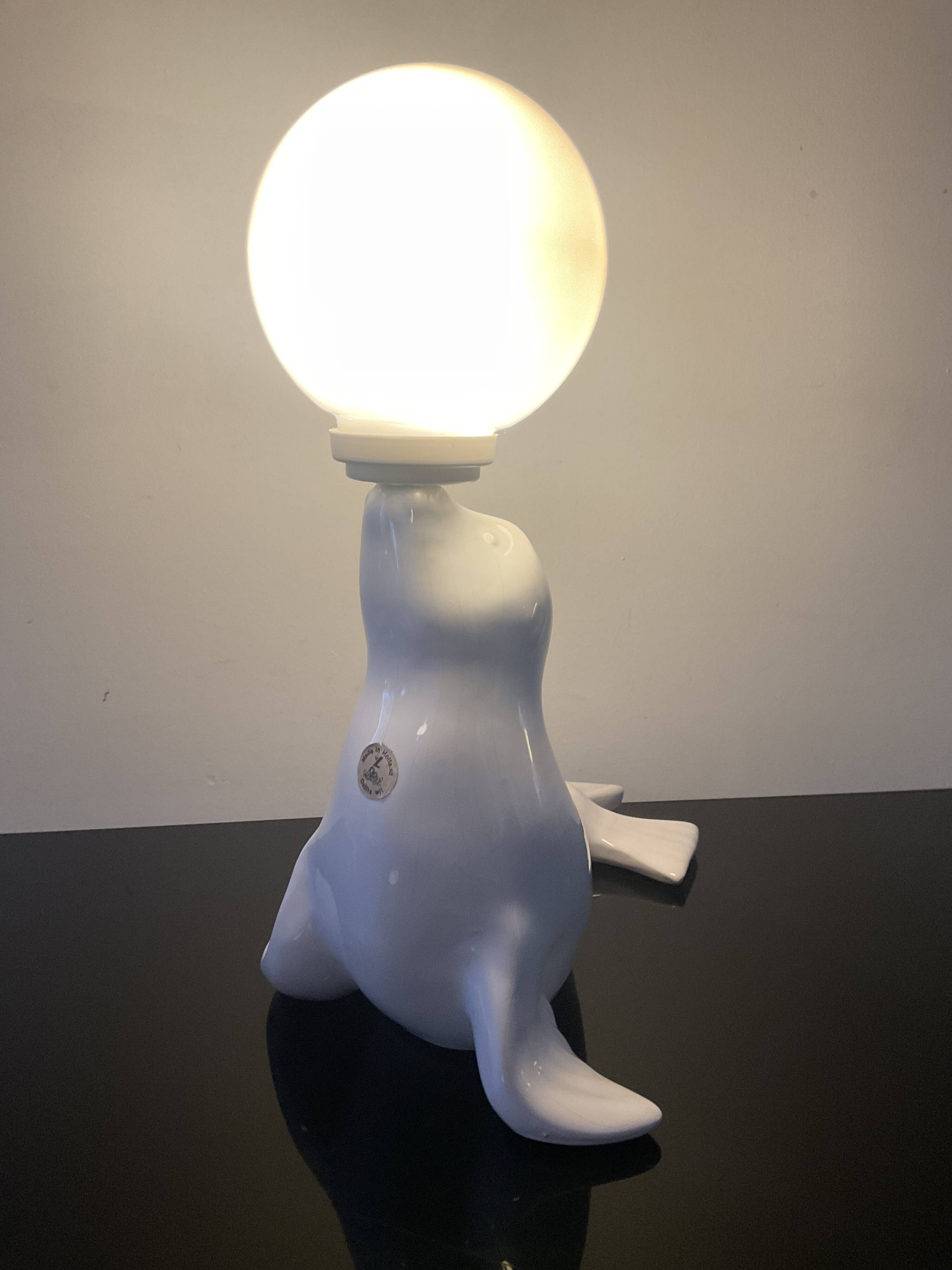 Lampe Otarie vintage en céramique de Delfts années 60