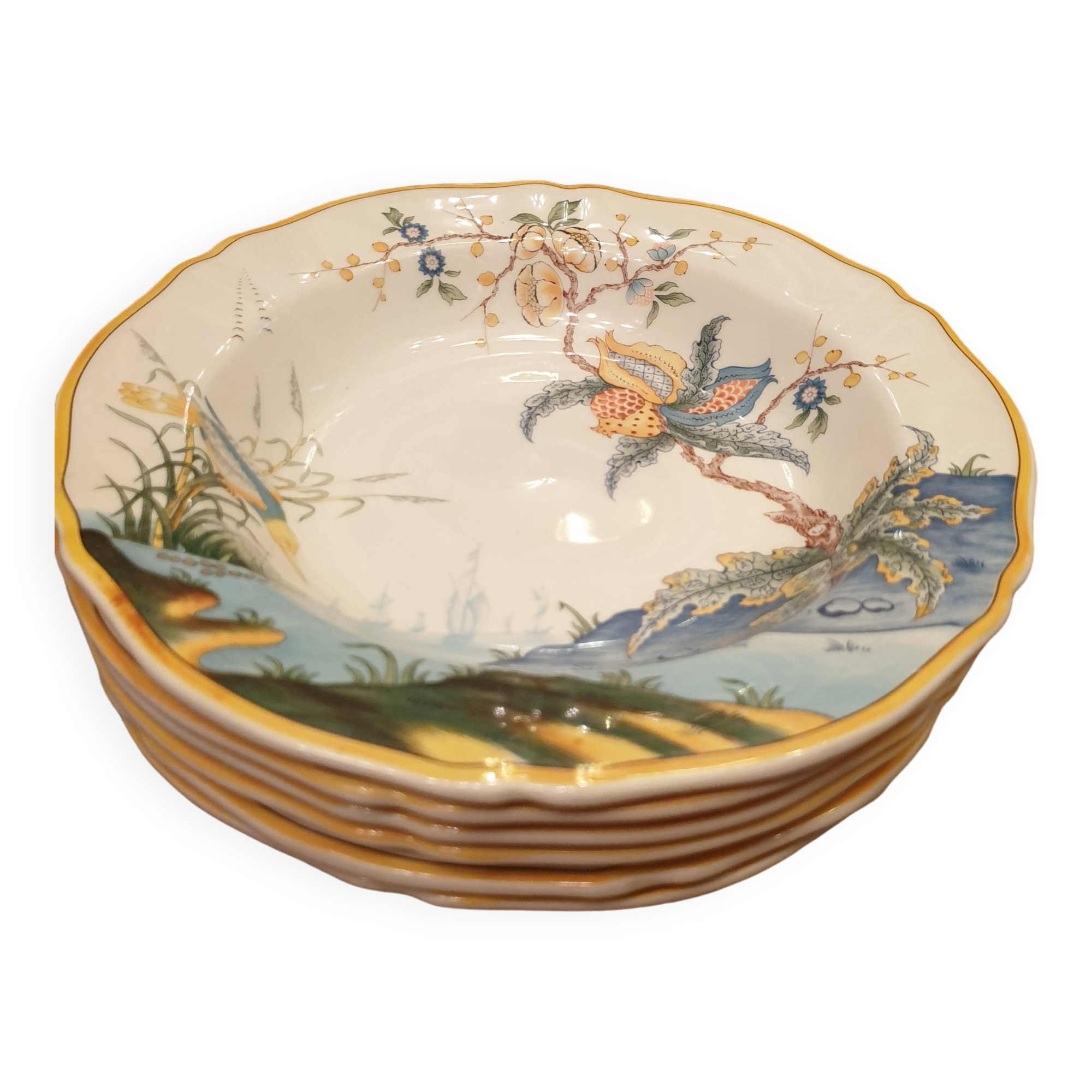 6 Gien France Caribbean Magellan pattern soup plates