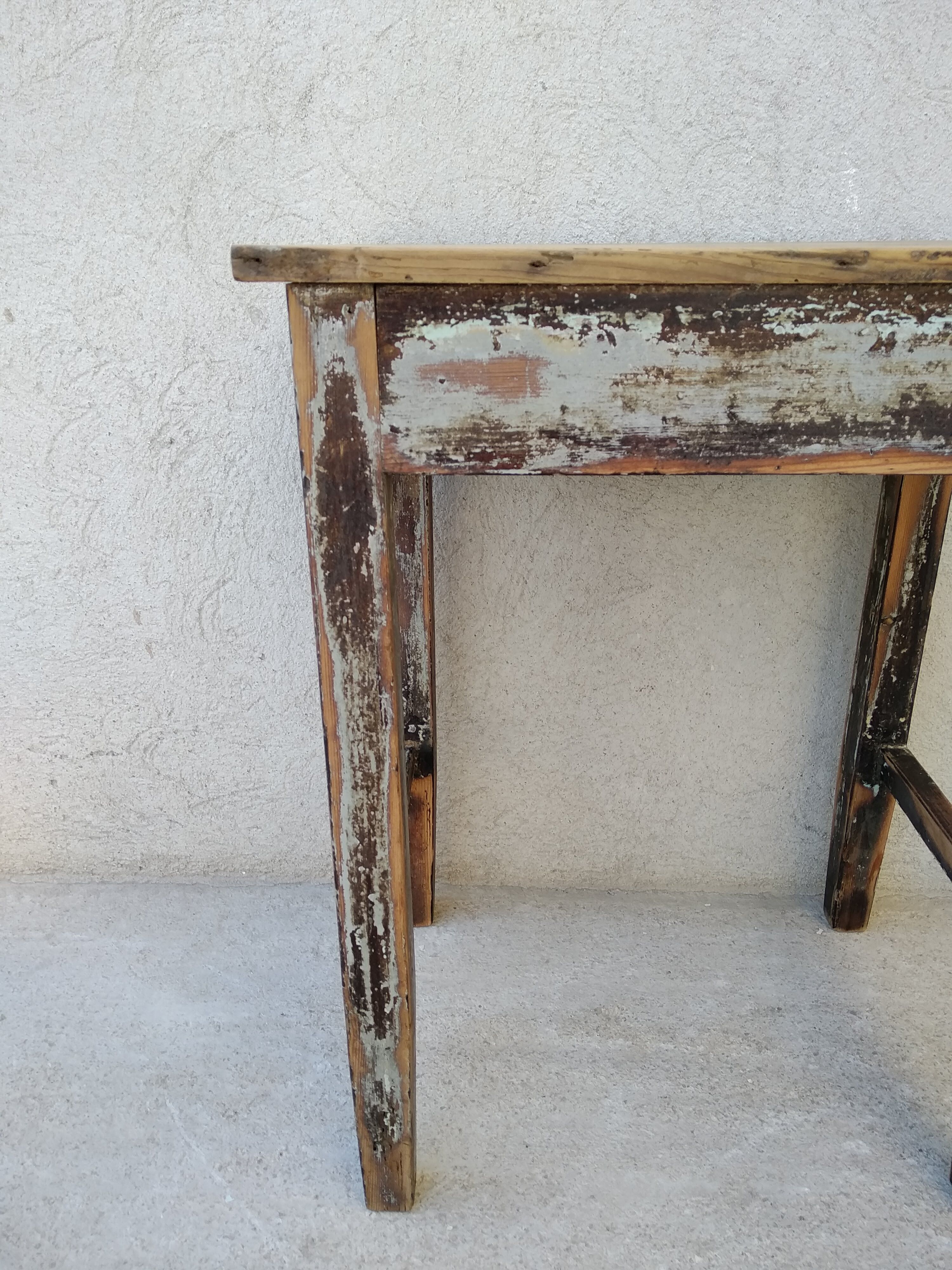 Table de ferme basse patinée