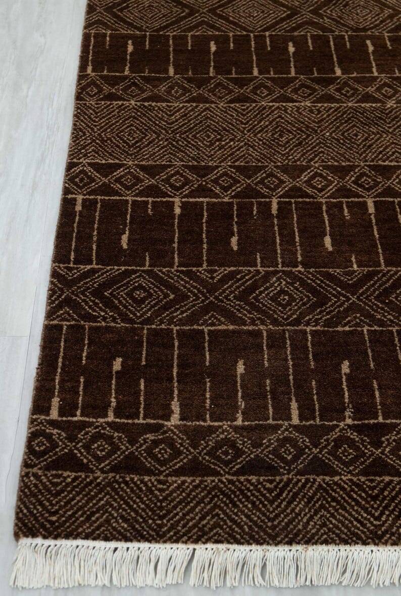 Traditional hand-knotted rug 150/250cm