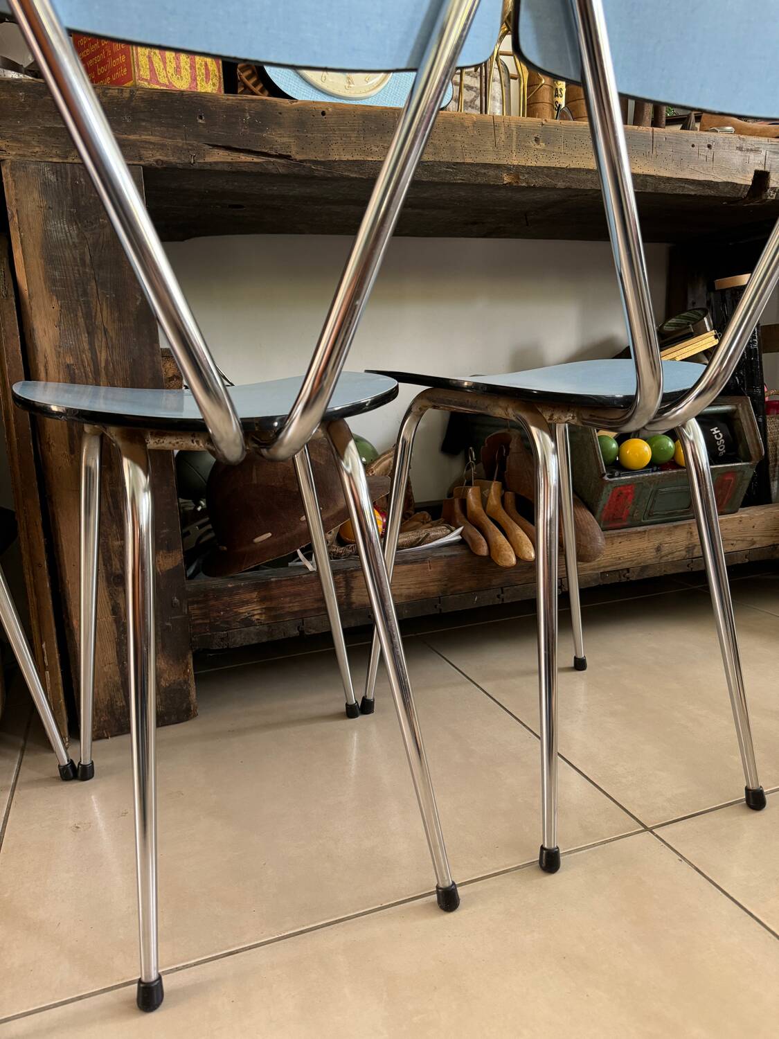 Set of 4 blue Formica chairs
