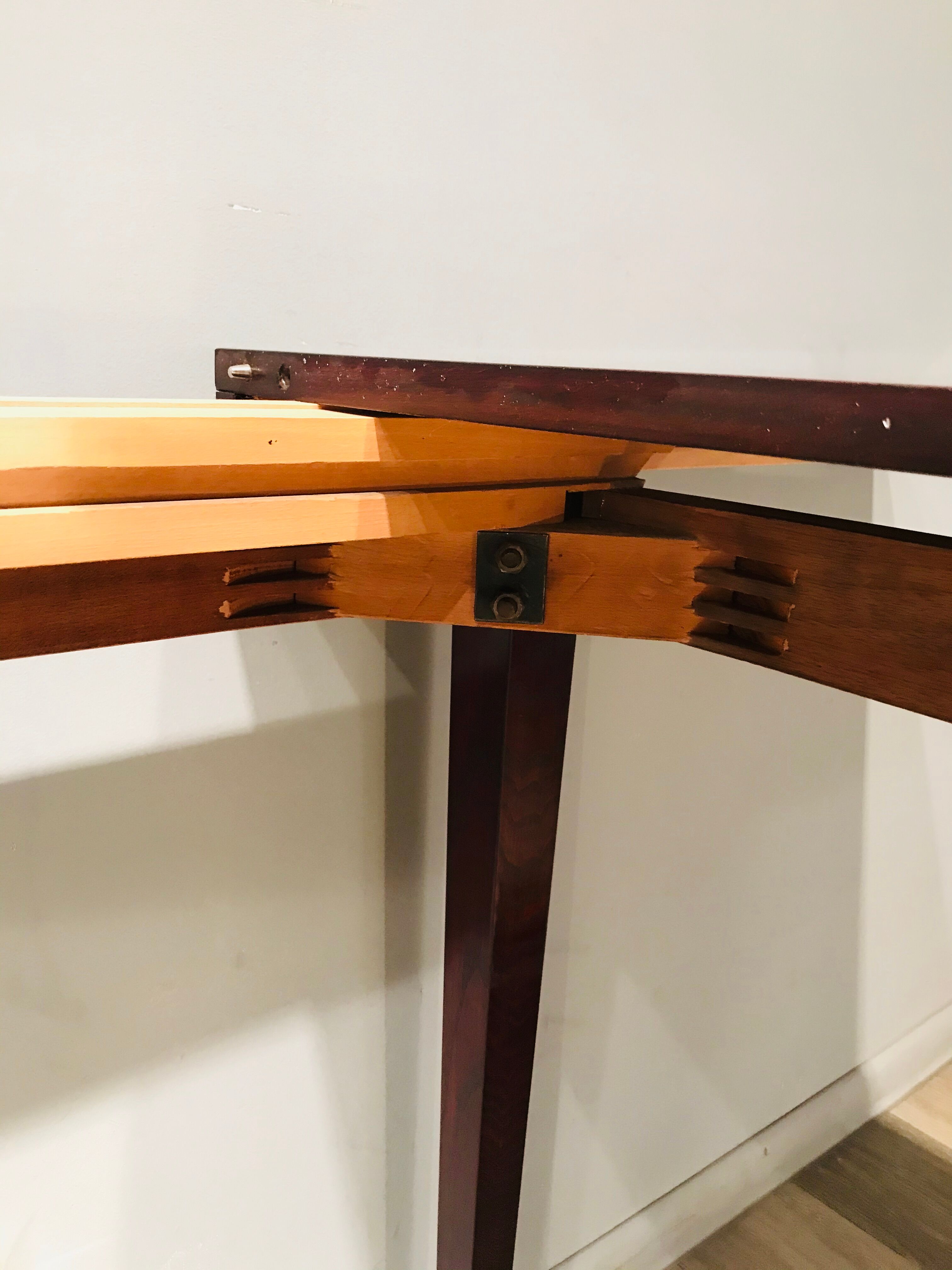 Table extensible acajou bois de rose Ton 60 '