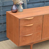 Scottish enfilade by McIntosh * 152 cm